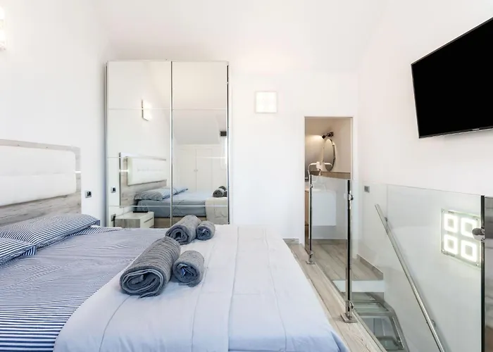 Playa Vistas By Interhome Лос Кристианос